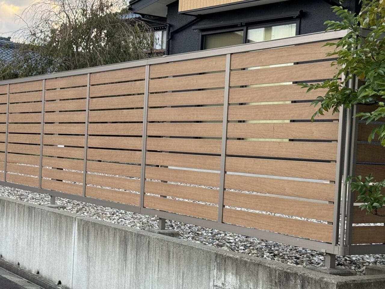 目隠しフェンス(木) 目隠しフェンス(木)