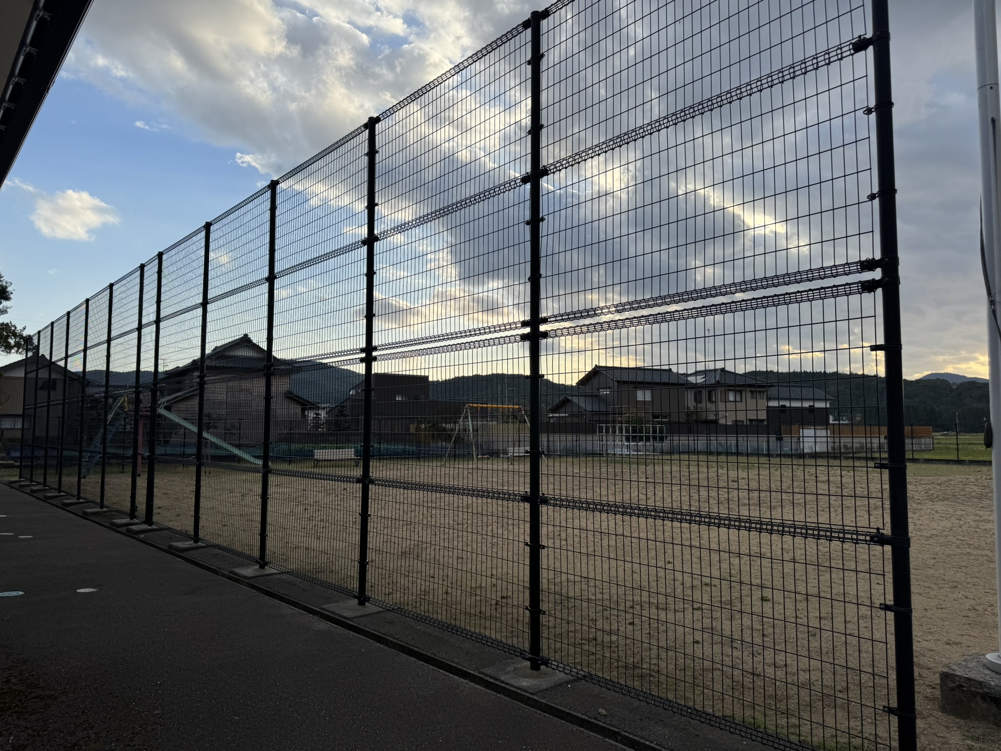 朝日スチール工業　UNフェンス