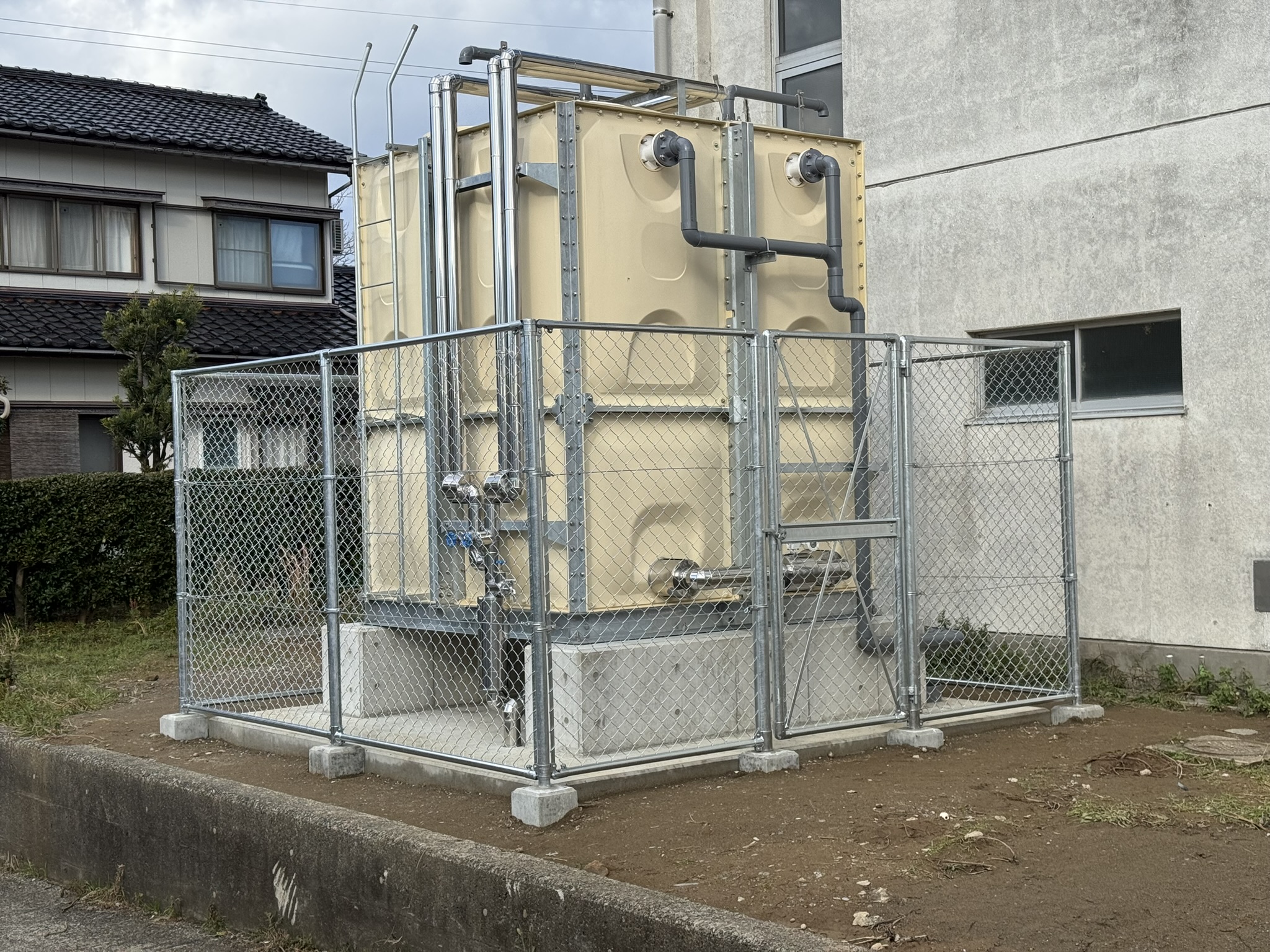 朝日スチール工業　PCフェンス